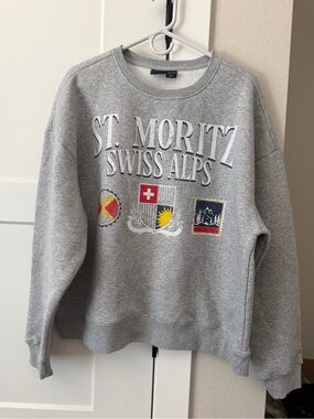 MAD Engine St. Moritz Swiss Alps Grey Logo Crewneck Sweater size medium NWT